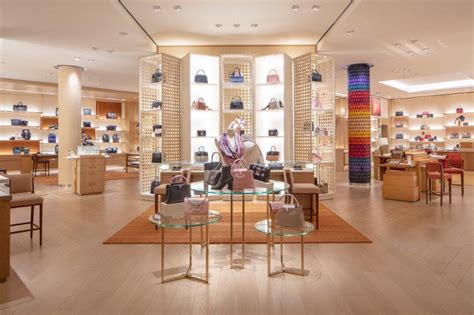 louis vuitton edmonton reviews|louis vuitton canada toronto.